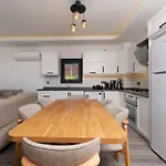 Βίλα Deniz *